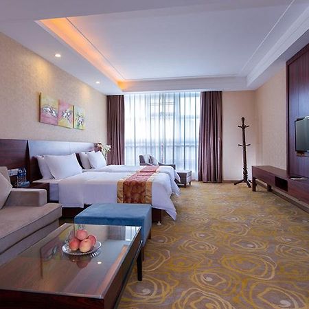 Vienna Classic Hotel Guangzhou Yanling Road Exterior photo