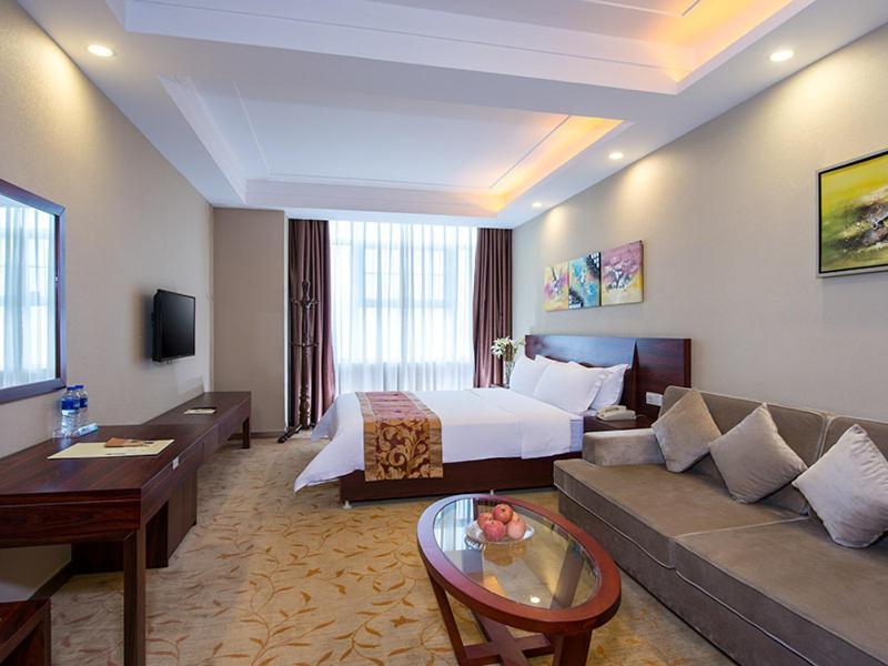 Vienna Classic Hotel Guangzhou Yanling Road Exterior photo